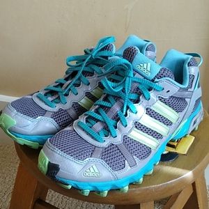 Adidas runners size9